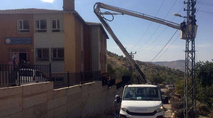 Dicle Elektrik&rsquo;ten eğitime aydınlatma desteği