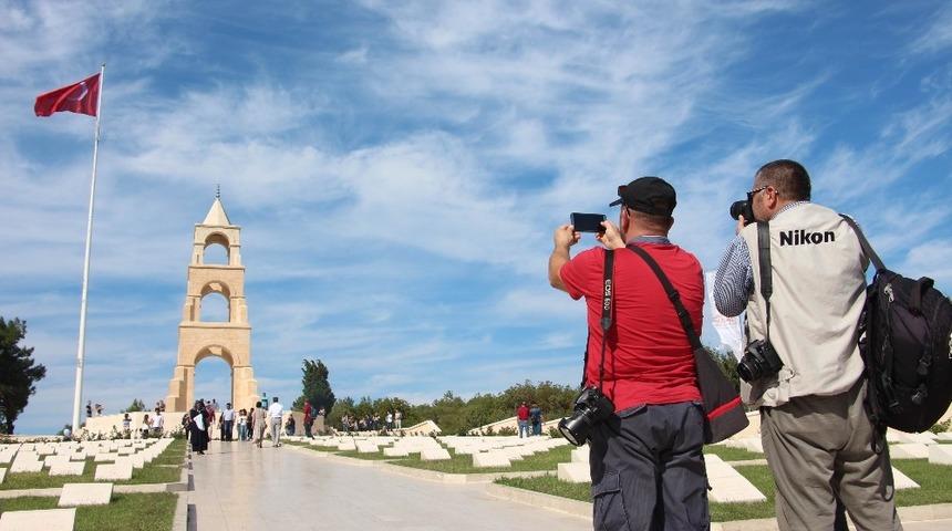Fotoğraf&ccedil;ılar, &Ccedil;anakkale&rsquo;de ecdatla buluştu