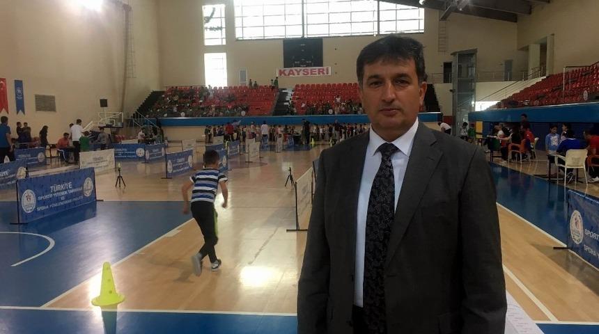 Gen&ccedil;lik Hizmetleri ve Spor İl M&uuml;d&uuml;r&uuml; Eskici: &ldquo;Spor alt yapımız oluşmaya başladı&rdquo;