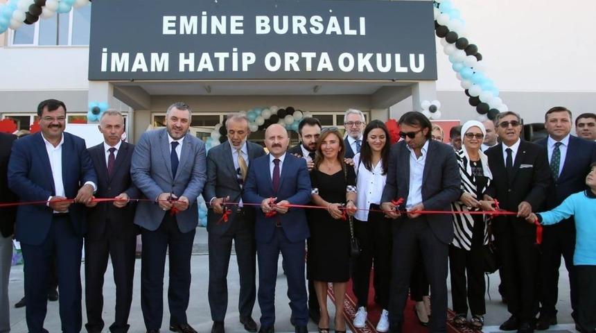 Taşova&rsquo;da Emine Bursalı İmam Hatip Ortaokulunun a&ccedil;ılışı yapıldı