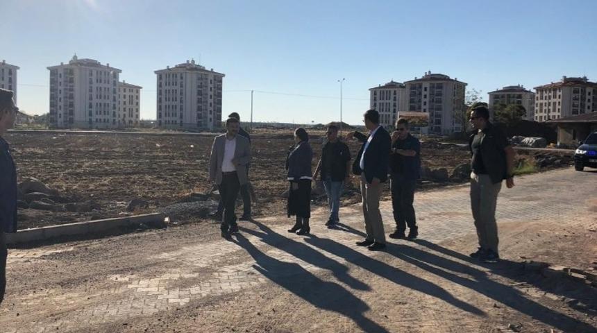 Yenişehir&rsquo;de park inşaatları s&uuml;r&uuml;yor