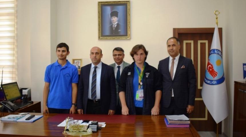 Bigalı &ouml;ğrenciler, Teknofest Roket Yarışmasında &uuml;&ccedil;&uuml;nc&uuml; oldu