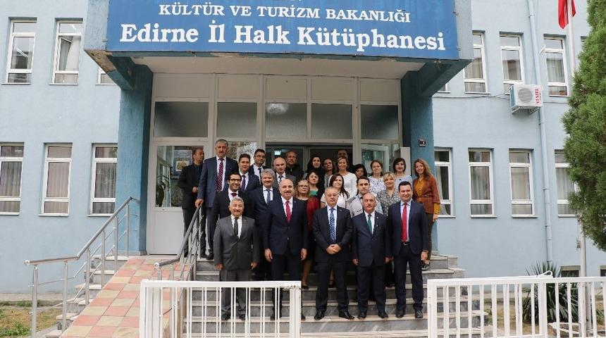 Edirne İl Halk K&uuml;t&uuml;phanesine 2 &ouml;nemli k&ouml;şe oluşturuldu