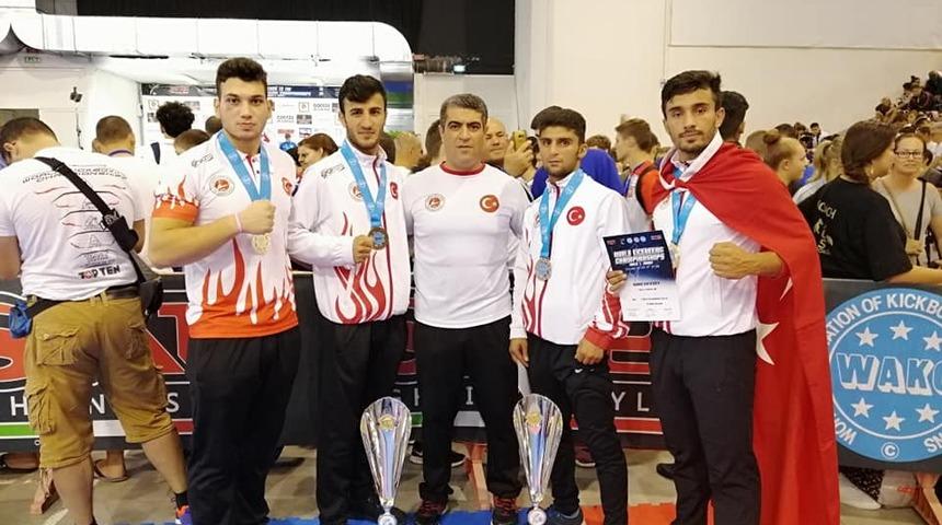 Bitlisli sporculardan b&uuml;y&uuml;k başarı