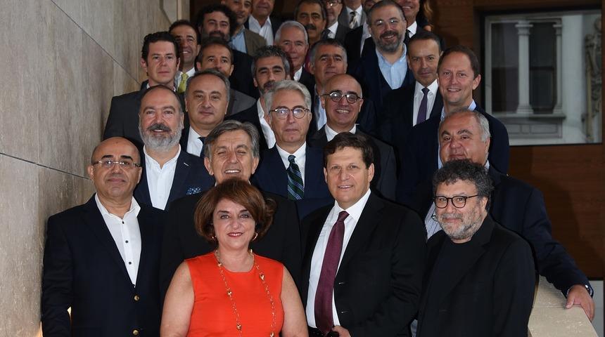 40 erkek 'kadın hakları' i&ccedil;in dernek kurdu