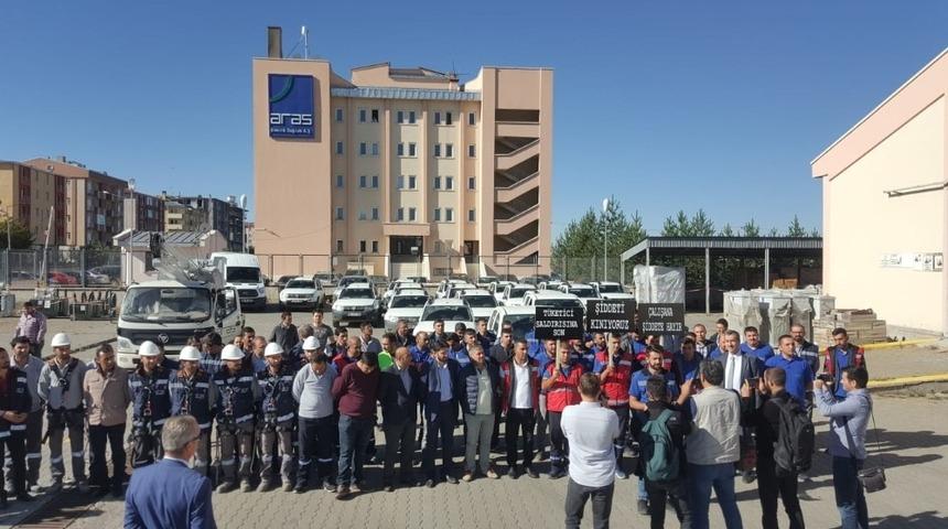 ARAS EDAŞ &ccedil;alışanları mesai arkadaşlarına yapılan bı&ccedil;aklı saldırıyı kınadı