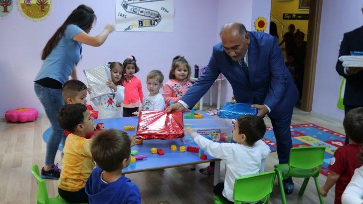 Erol Şahin çocukları sevindirdi G1