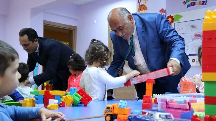 Erol Şahin çocukları sevindirdi G3