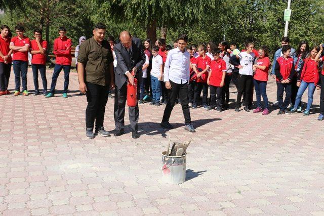 CÜ Vakfı Okulları’nda yangın tatbikatı