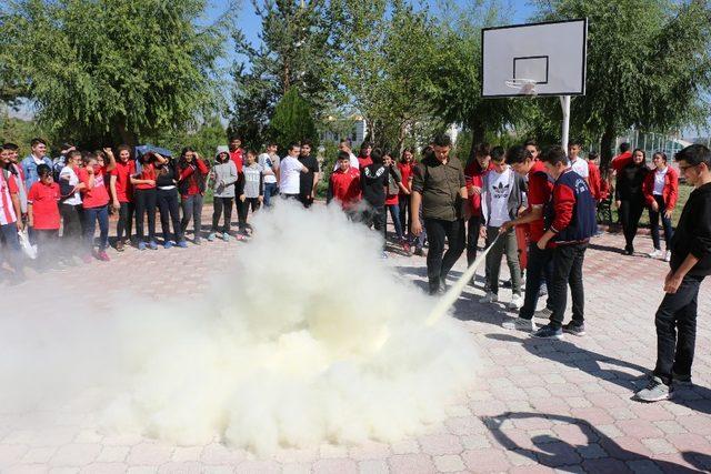 CÜ Vakfı Okulları’nda yangın tatbikatı