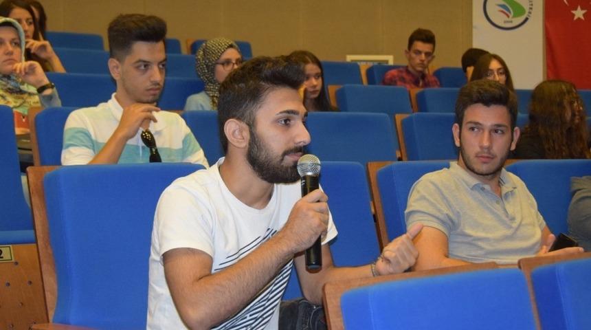 Yeni &ouml;ğrenciler i&ccedil;in oryantasyon programı