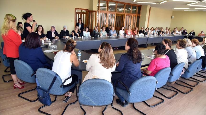 &Ccedil;orlu&rsquo;da kanserle m&uuml;cadele toplantıları s&uuml;r&uuml;yor