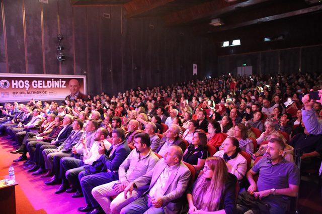 Ünlü Halk Ozanı Neşet Ertaş ölümünün 6'ıncı yılında anıldı