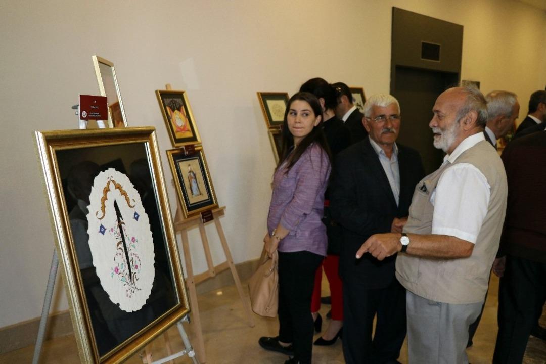 &lsquo;Hilye-i Şerif ve Klasik Minyat&ouml;r&rsquo; sergisi a&ccedil;ıldı