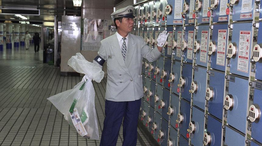 Japonya'da &ouml;l&uuml; doğan bebeğini yıllarca eşya muhafaza dolabında saklayan kadın tutuklandı