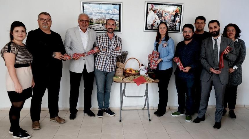 Tekstil sekt&ouml;r&uuml;ne &lsquo;Edirne kırmızısı&rsquo; sunumu