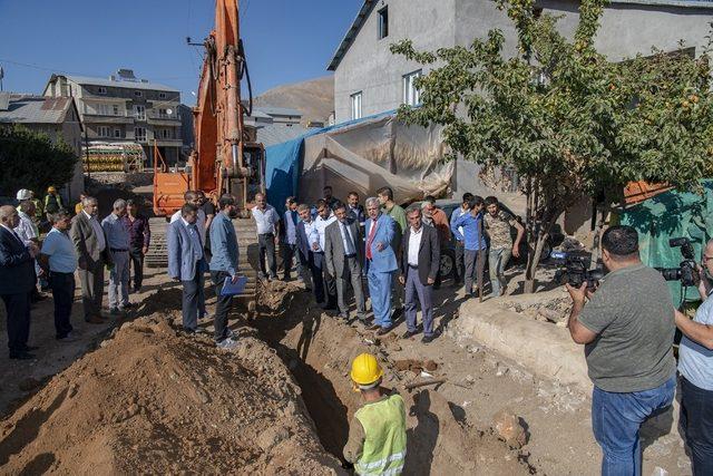 Başkan Polat, Kurucuova’daki altyapı çalışmalarını inceledi