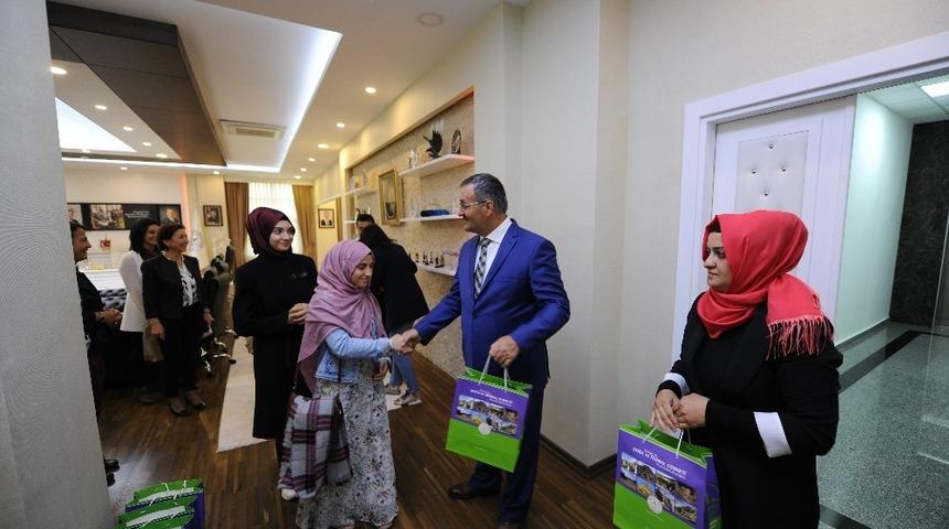 &Uuml;niversiteden Başkan G&uuml;ney&rsquo;e ziyaret