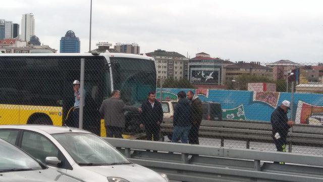 Fotoğraflar//Okmeydanı'nda metrobüs kazası