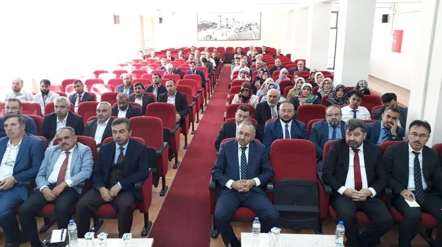 &rsquo;Dini Yayınlar&rsquo; konulu seminer d&uuml;zenlendi
