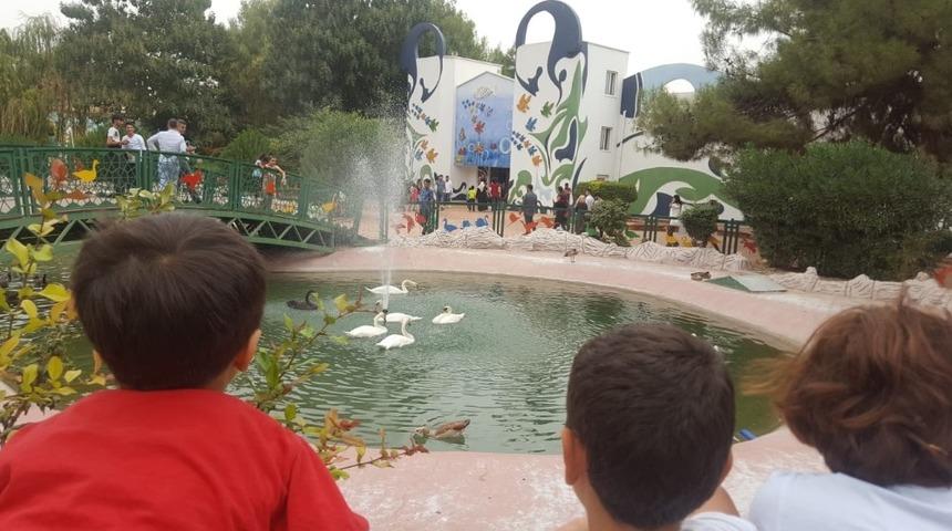 &Ccedil;ocuk evlerinde kalan &ccedil;ocuklar Gaziantep&rsquo;i gezdi