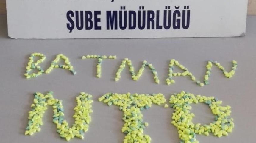 Batman&rsquo;da 840 adet uyuşturucu hap ele ge&ccedil;irildi