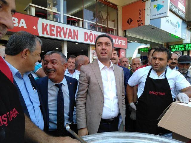 CHP’den 5 bin kişiye aşure ikramı