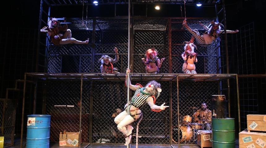 AŞT yeni sezonda 21 oyun sahneleyecek