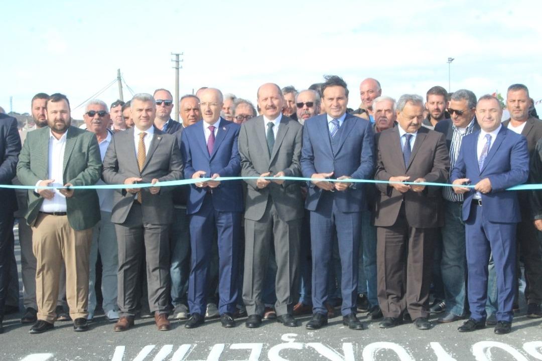 Ayvalık girişi duble yol haline geldi