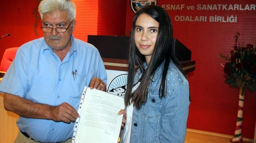 Yılın Ahi ve &ccedil;ırağına Bakan Pekcan&rsquo;dan &rsquo;Tebrik Mektubu&rsquo;