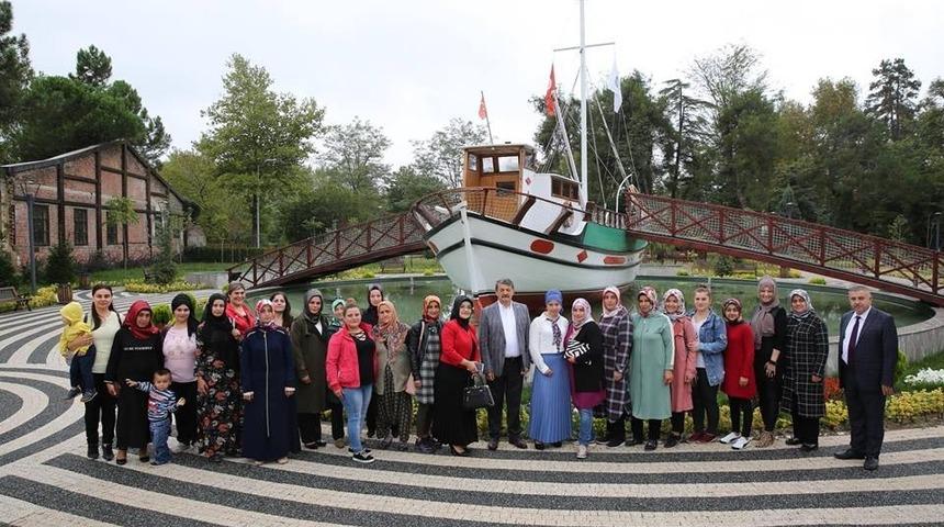 Akın, vatandaşlarla buluşmaya devam ediyor