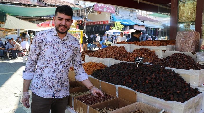 Aşure malzemesi satışlarında yoğunluk