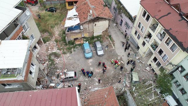 Bursa'da doğal gaz patlaması: 4 yaralı (2)