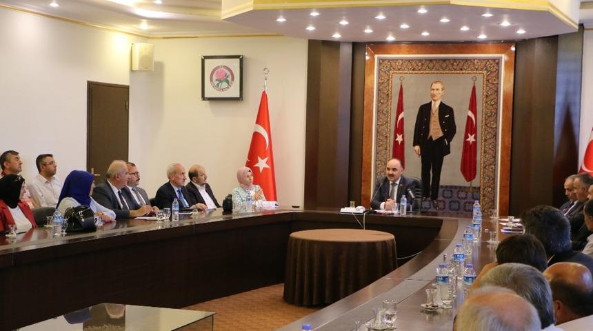 Isparta&rsquo;da muhtarlara &lsquo;A&ccedil;ık kapı&rsquo; talimatı