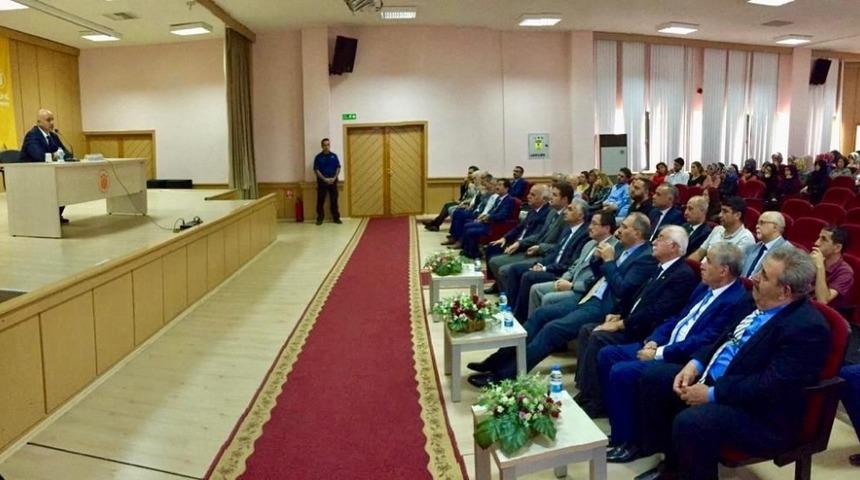 İn&ouml;n&uuml;&rsquo;de konferans ve aşure etkinliği