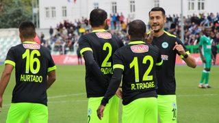 Konyaspor yönetiminden kırmızı kart gören Jahovic'e tepki!