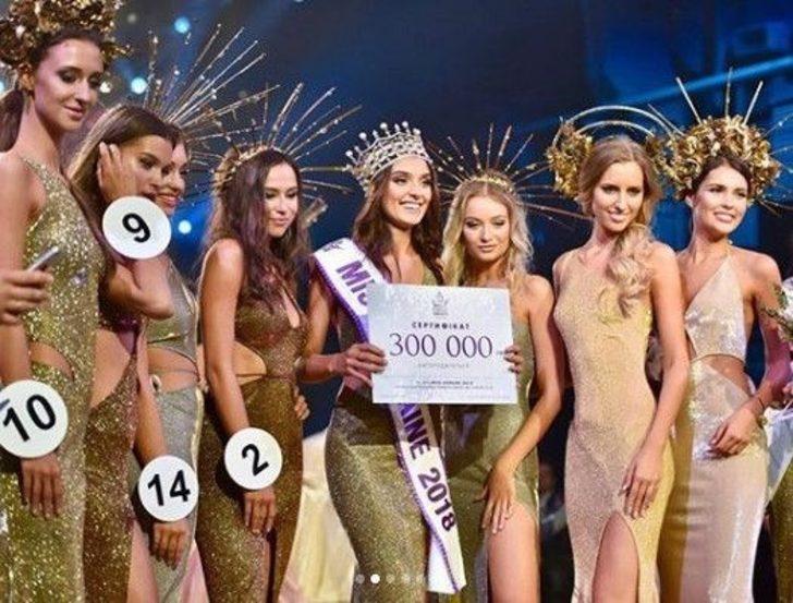 Güzellik kraliçesi tacını geri vermeyi reddetti G2