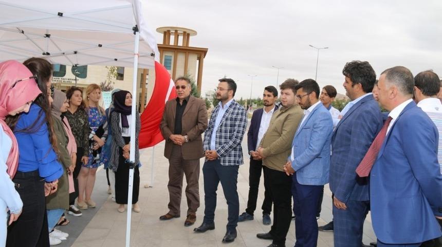 AK Parti milletvekili Menekşe, NEV&Uuml; &ouml;ğrencilerine hoş geldin ziyaretinde bulundu