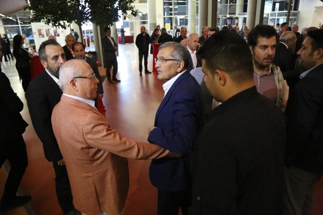 Zeytinburnu Belediyesi&rsquo;nden eski başkanlarına vefa