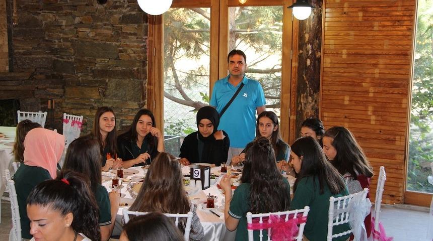 Kula&rsquo;da 9. sınıf &ouml;ğrencileri i&ccedil;in uyum programı