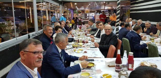 Bilecik İk11 Platformu üyeleri Vezirhan’da bir araya geldi