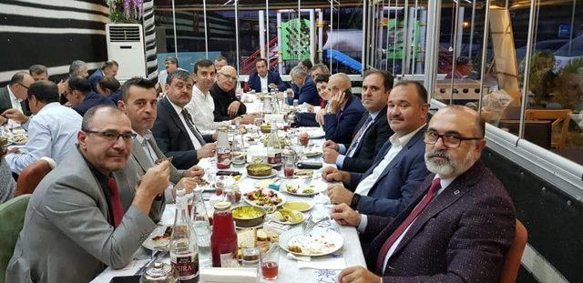 Bilecik İk11 Platformu üyeleri Vezirhan’da bir araya geldi