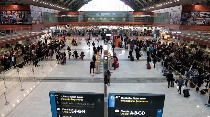 Sabiha G&ouml;k&ccedil;en Havalimanı&rsquo;nı yaz tatilinde 10 milyon 725 bin yolcu kullandı
