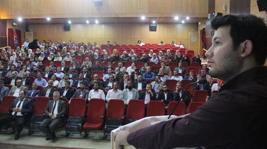 Hakkari&rsquo;de "Ter&ouml;r&uuml; Hep Birlikte Durdurabiliriz" semineri