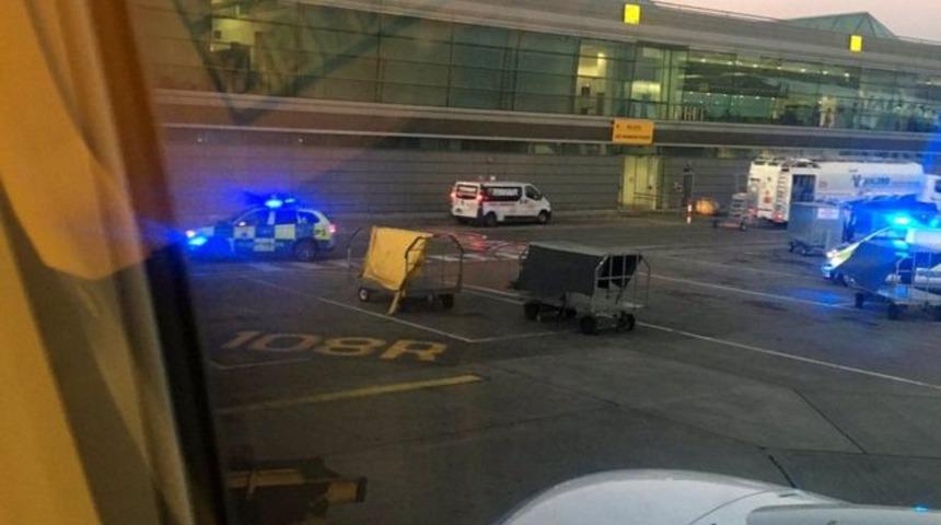 Kaçırdığı uçağın arkasından koşan yolcu gözaltına alındı