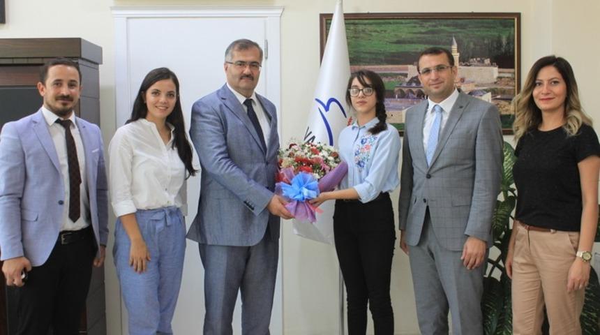 Van &Ouml;zel OSB Teknik Koleji y&ouml;neticilerinden M&uuml;d&uuml;r Tevke&rsquo;ye ziyaret