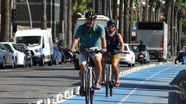 Bisiklet yolları için 1000 kilometre geldiler