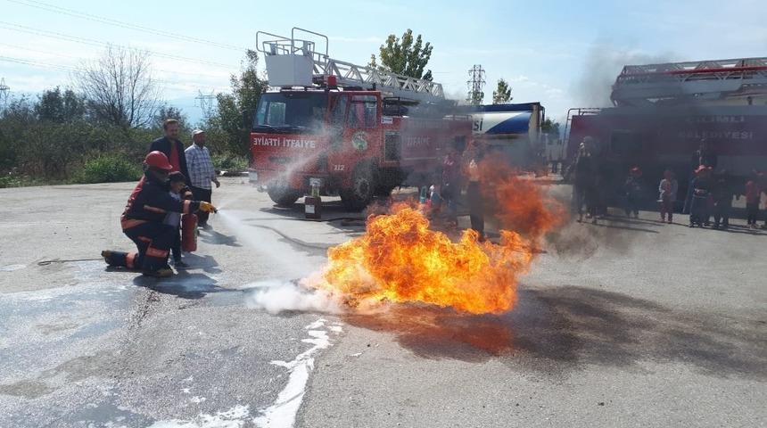 Minik &ouml;ğrenciler yangın tatbikatı yaptılar