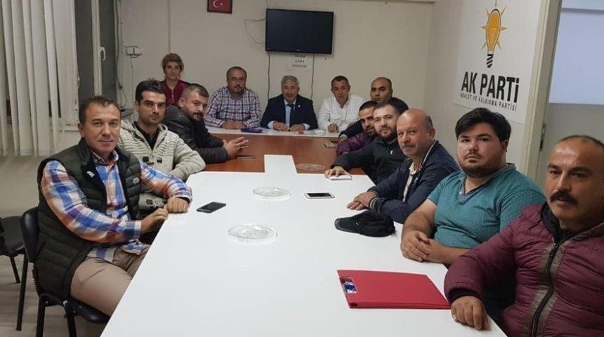 Başkan Yılmaz, il&ccedil;e teşkilatının toplantısına konuk oldu