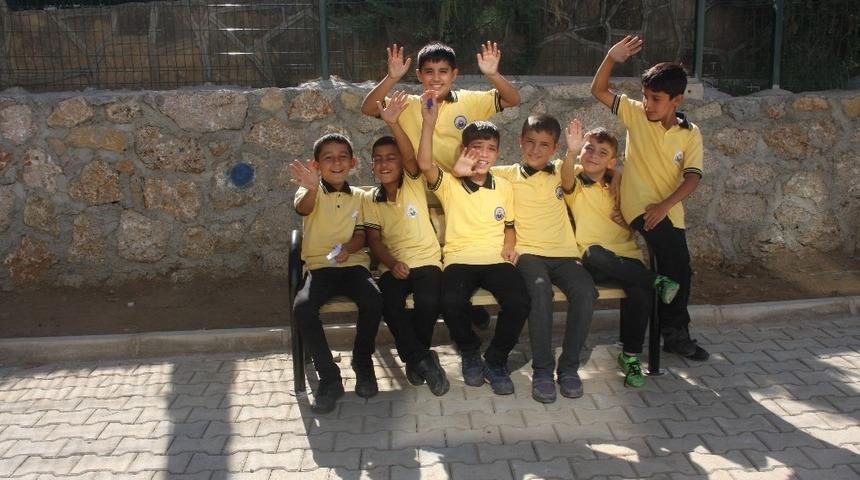 Alanya&rsquo;da okullara bank desteği